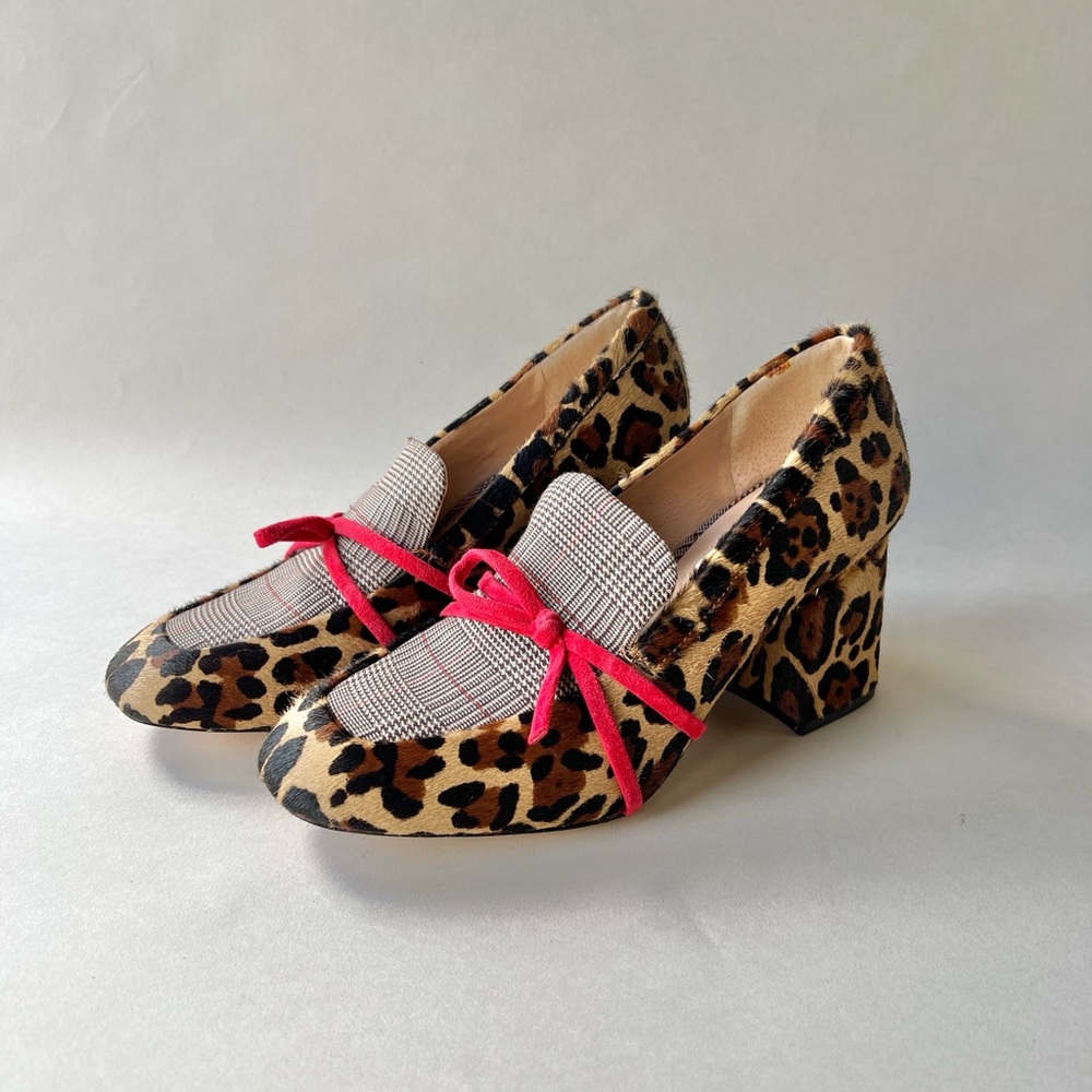 Antonio Melani Moc Pumps